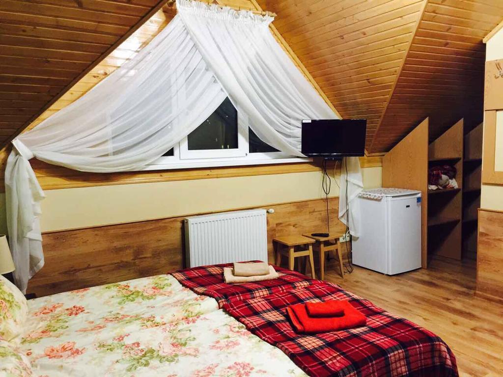 Sadibe Oberig Hotel Skhidnytsia ภายนอก รูปภาพ